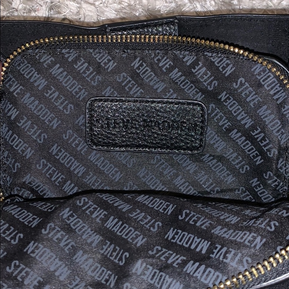 Steve Madden crossbody - Picture 5 of 8